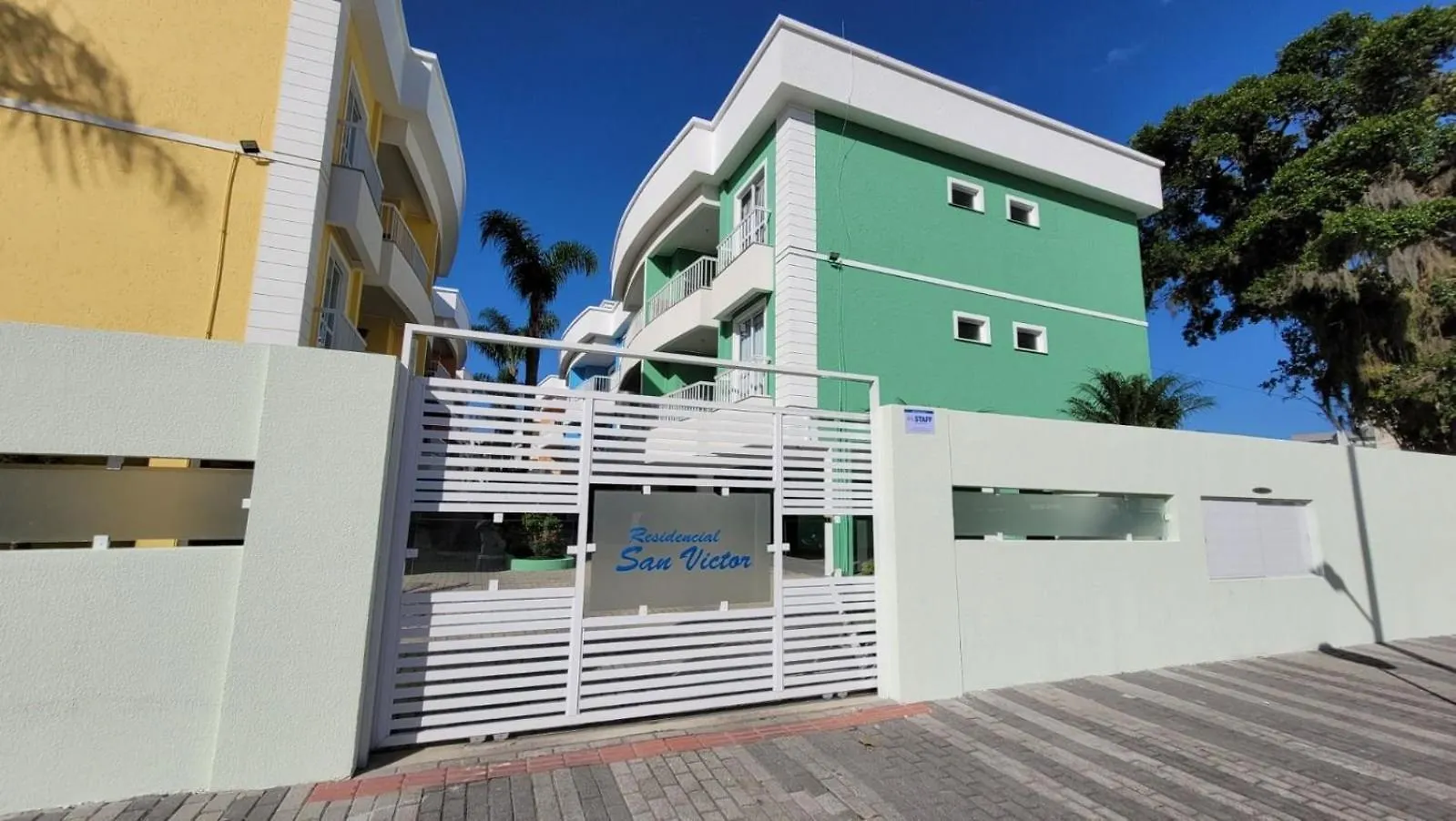 Apartamento B781 - Apto 2 Quartos Para 5 Pessoas Em Bombas -Sc Bombinhas